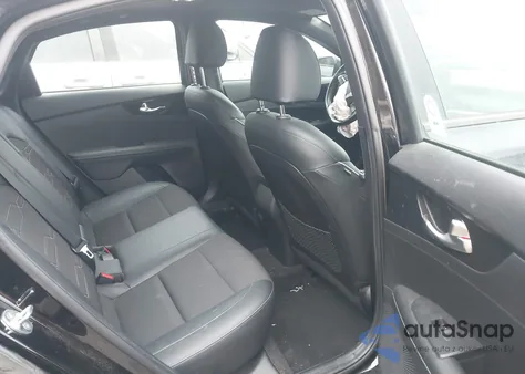 2021 Kia Forte Gt-Line from USA, damaged, VIN 3KPF34AD7ME321329